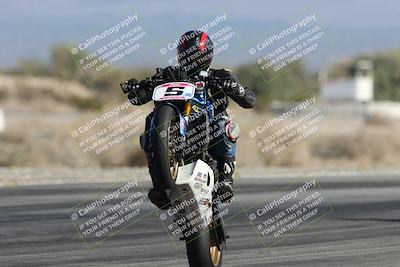 media/Dec-07-2025-CVMA (Sun) [[3e7d2de5dc]]/Race 5-Formula UL-CVMA Hooligans-American Thunder/